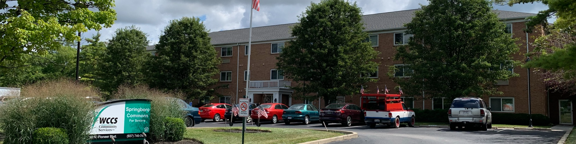 Parking lot view of Springboro Commons